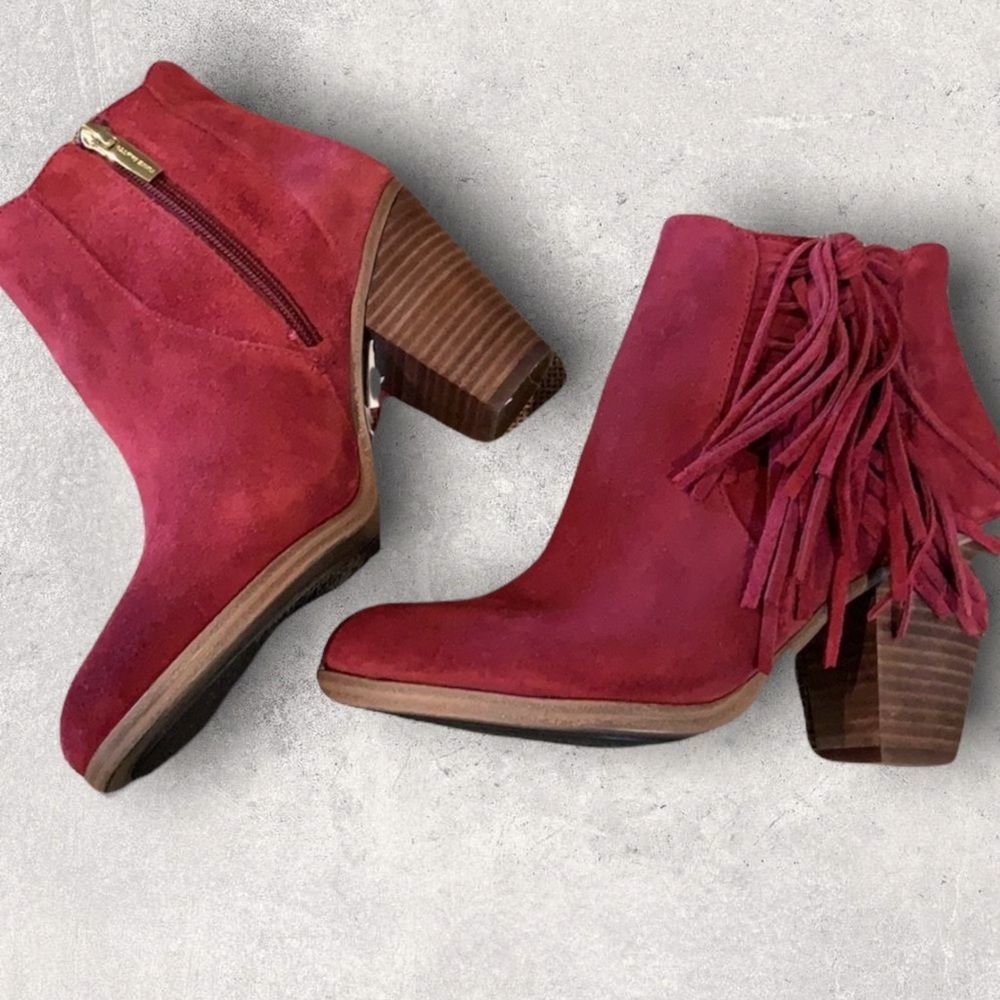𝅺VINCE Camuto Harlin Suede Leather Ankle Bootie — Sz 6 1/2